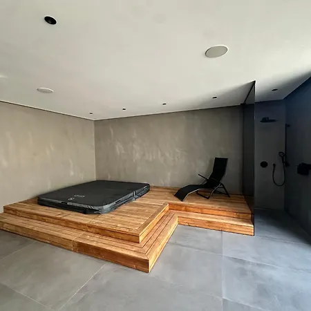 Villa Z1 - Luxury Retreat With Heated Pool &