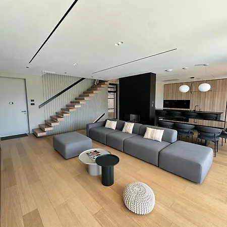 Z1 - Luxury Retreat With Heated Pool & Villa *